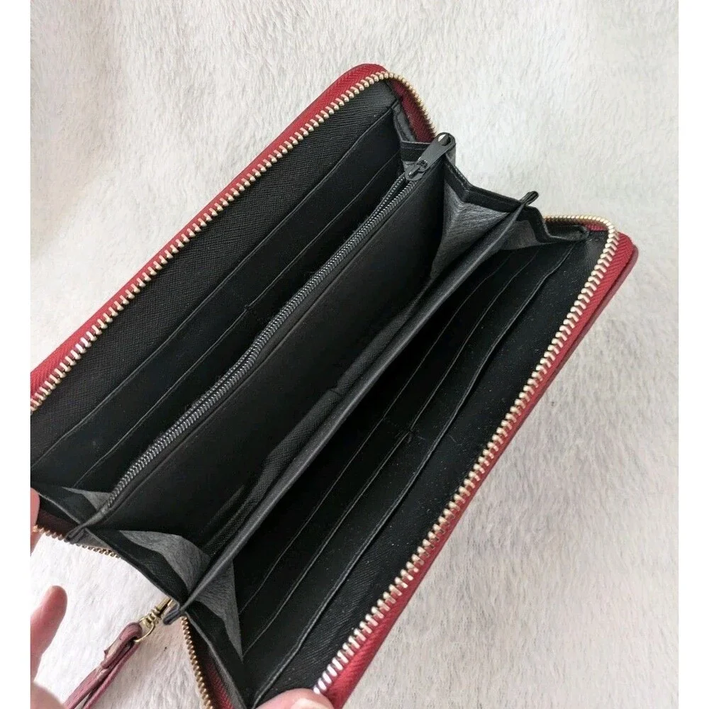 Unbranded Wallet/Wristlet
